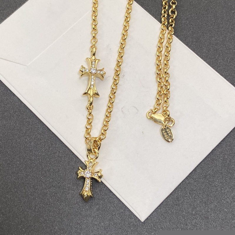 Ba*len*cia*ga necklaces